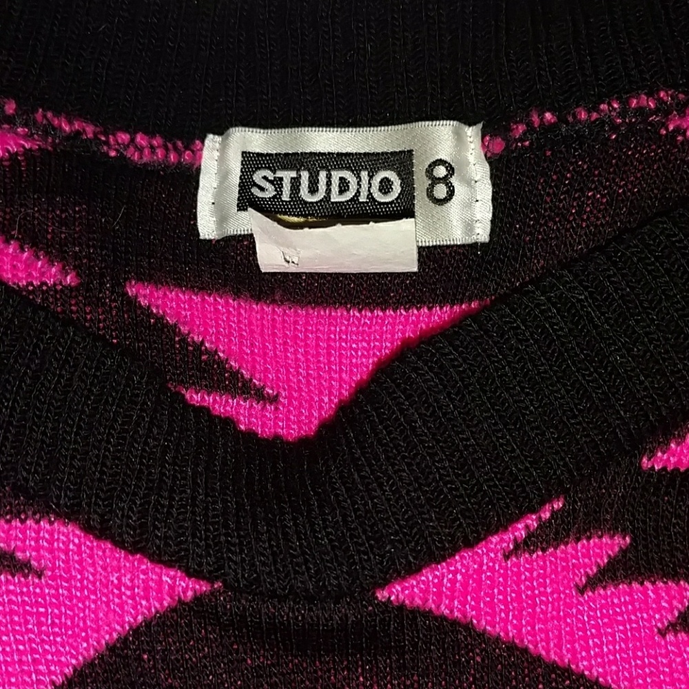 Sweater - Picture 2 of 3